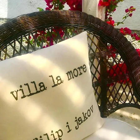 La More - Sv Filip I Jakov *
